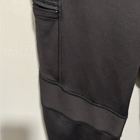 Lululemon Athletica- women’s high waist w/ pockets full length leggings. Size 8 - Picture 8 of 11